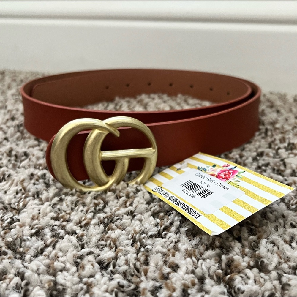 Gabby Brown Circle Bucket Belt- 40.5”
